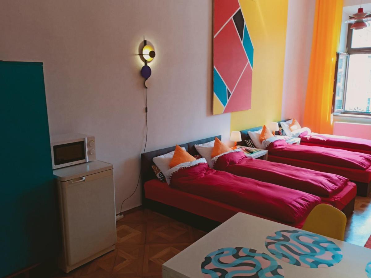 View To The Cracow Basic Apartment Krakow Ngoại thất bức ảnh